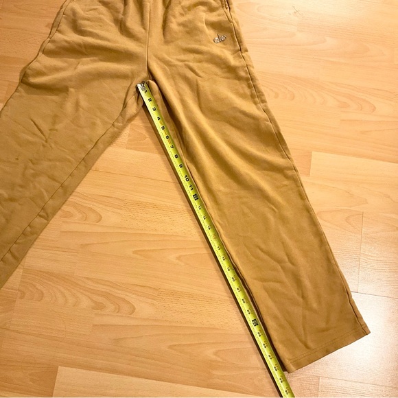 Alo Yoga Accolade Straight Leg Sweatpant Toffee XS - Picture 15 of 16